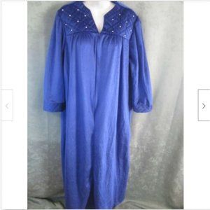 Vintage Tiffany Loungewear Velour Robe Size Medium